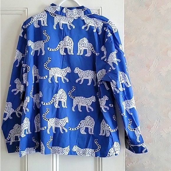 Anorak GBP Women's Snow Leopard Shirt- L - Picture 2 of 4